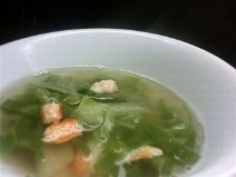 蟹と春キャベツの中華スープ